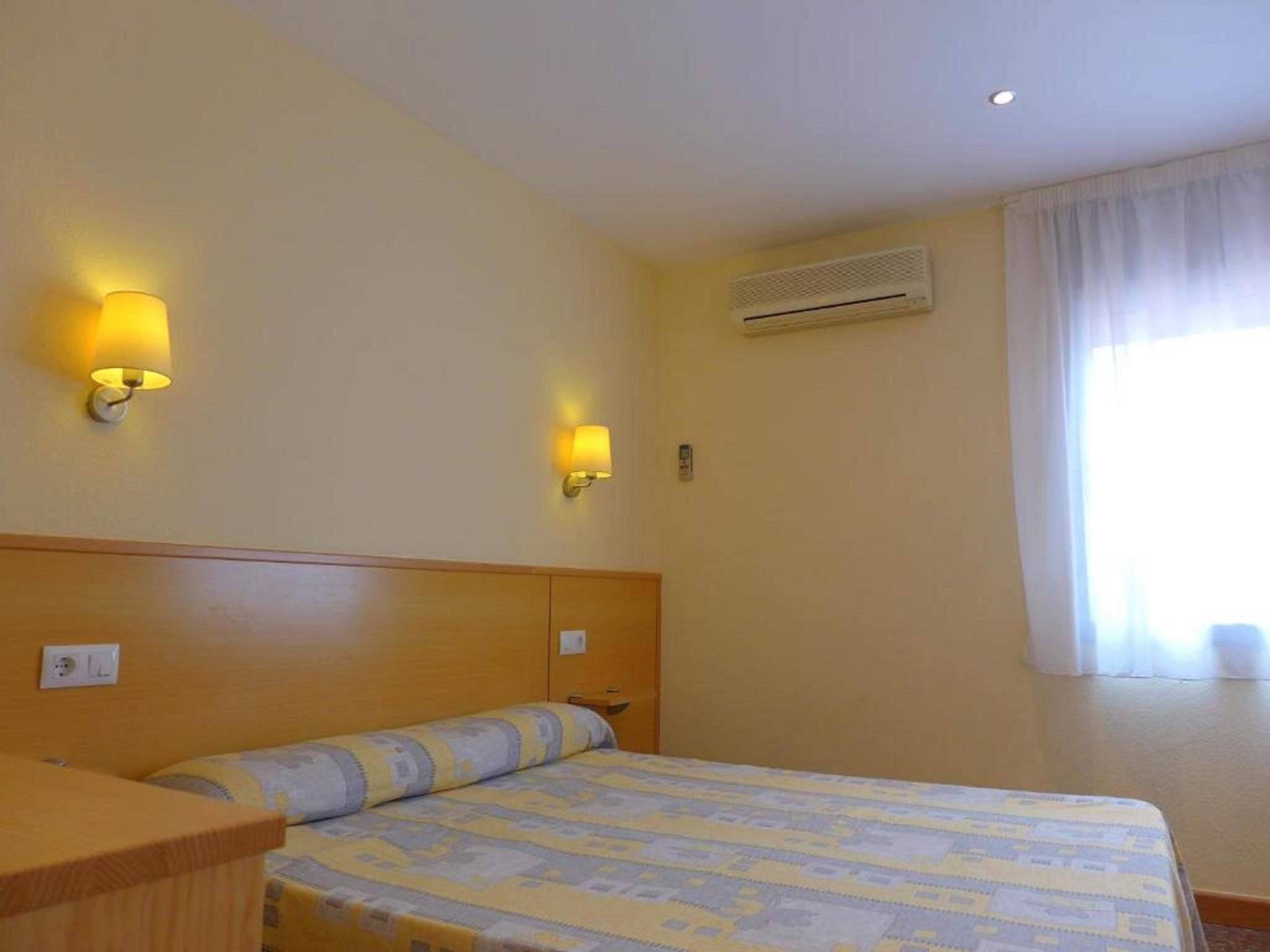 Rentalmar Atlantida Apartamentos Салоу Екстер'єр фото