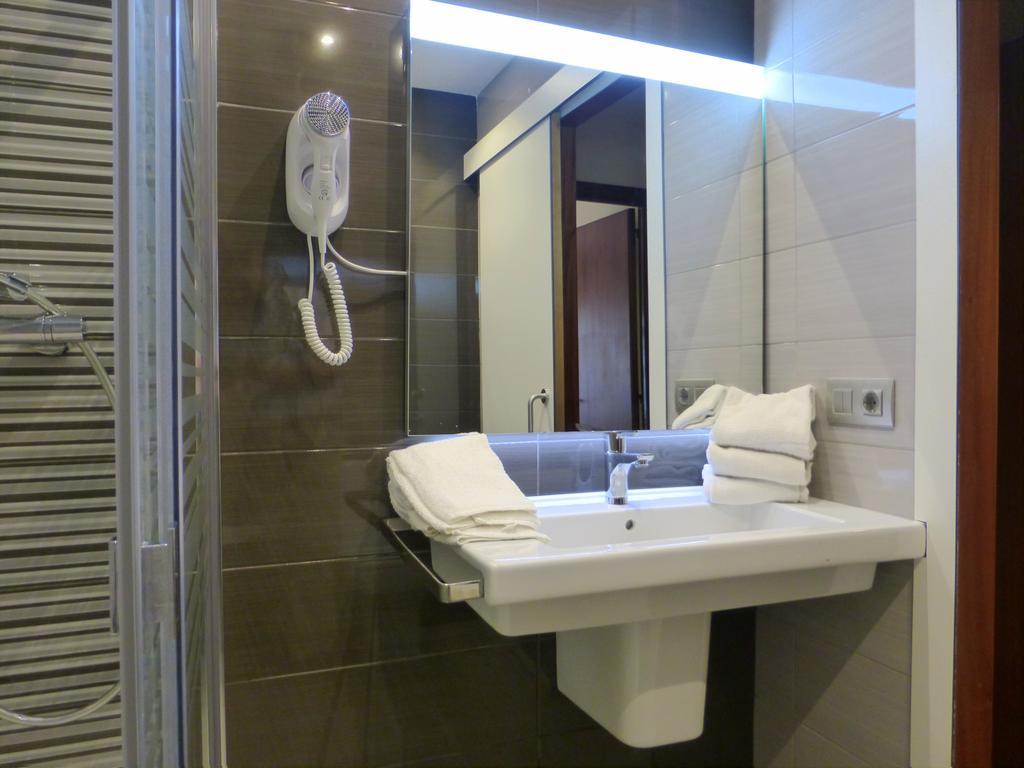 Rentalmar Atlantida Apartamentos Салоу Екстер'єр фото